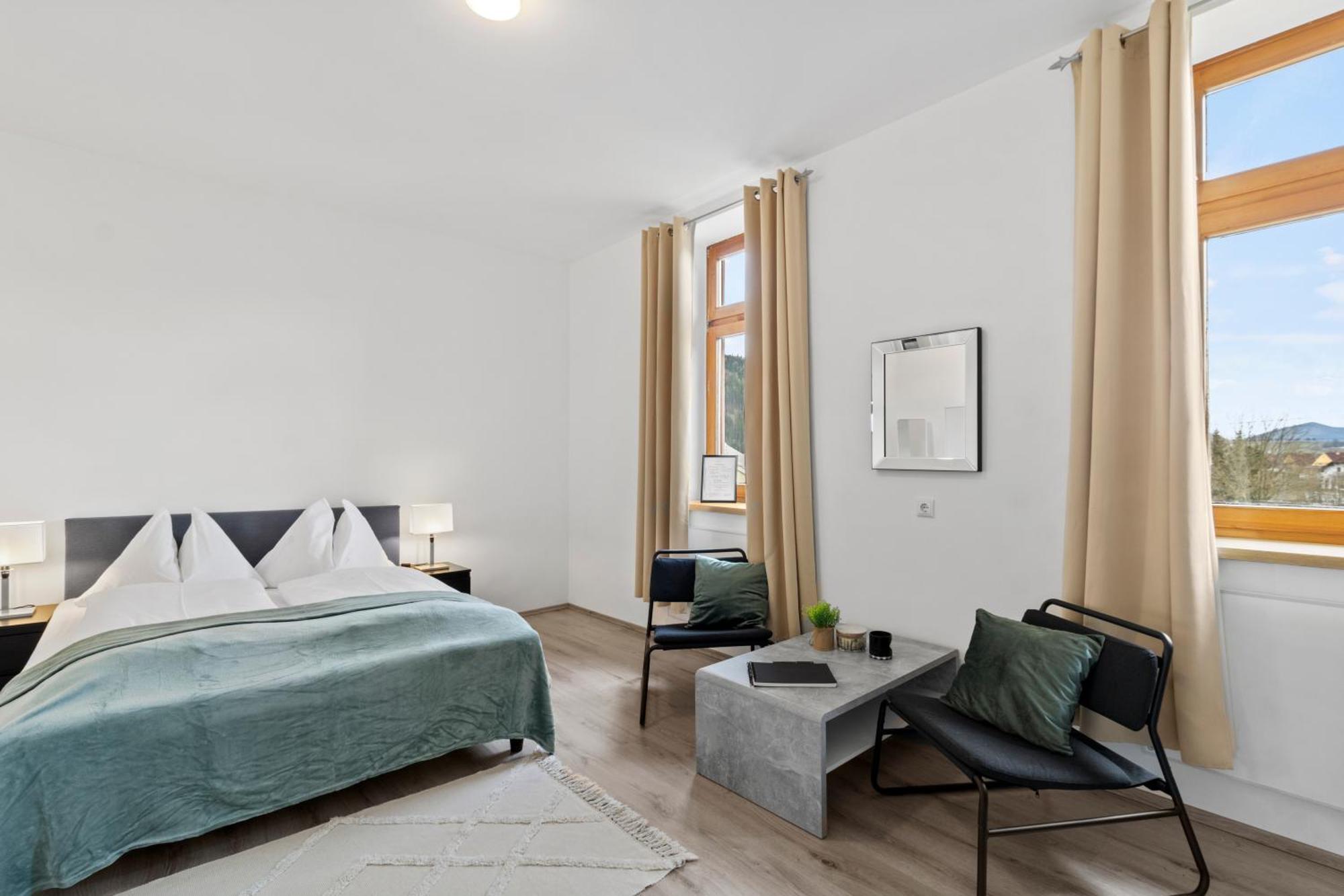 Moderne In Sankt Michael Apartment